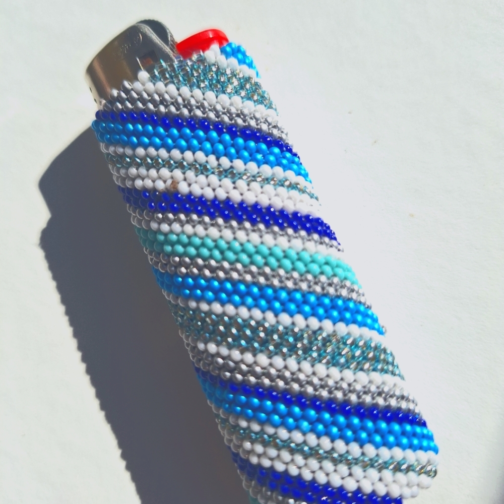 NW NATIVE CHICK HAND CRAFTED BEADED CASE